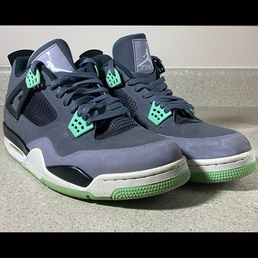 Jordan Retro 4 Green Glow